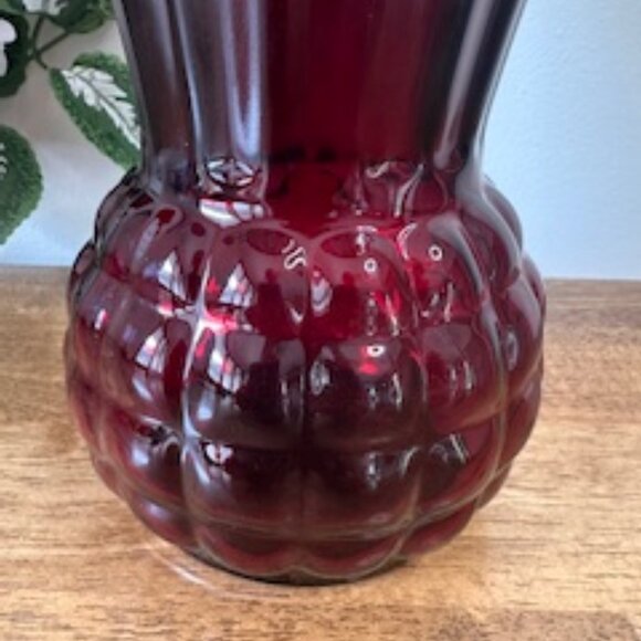 Vintage Anchor Hocking Royal Ruby Red Glass Vase – Pineapple Base Flared Rim Mid - Picture 6 of 6